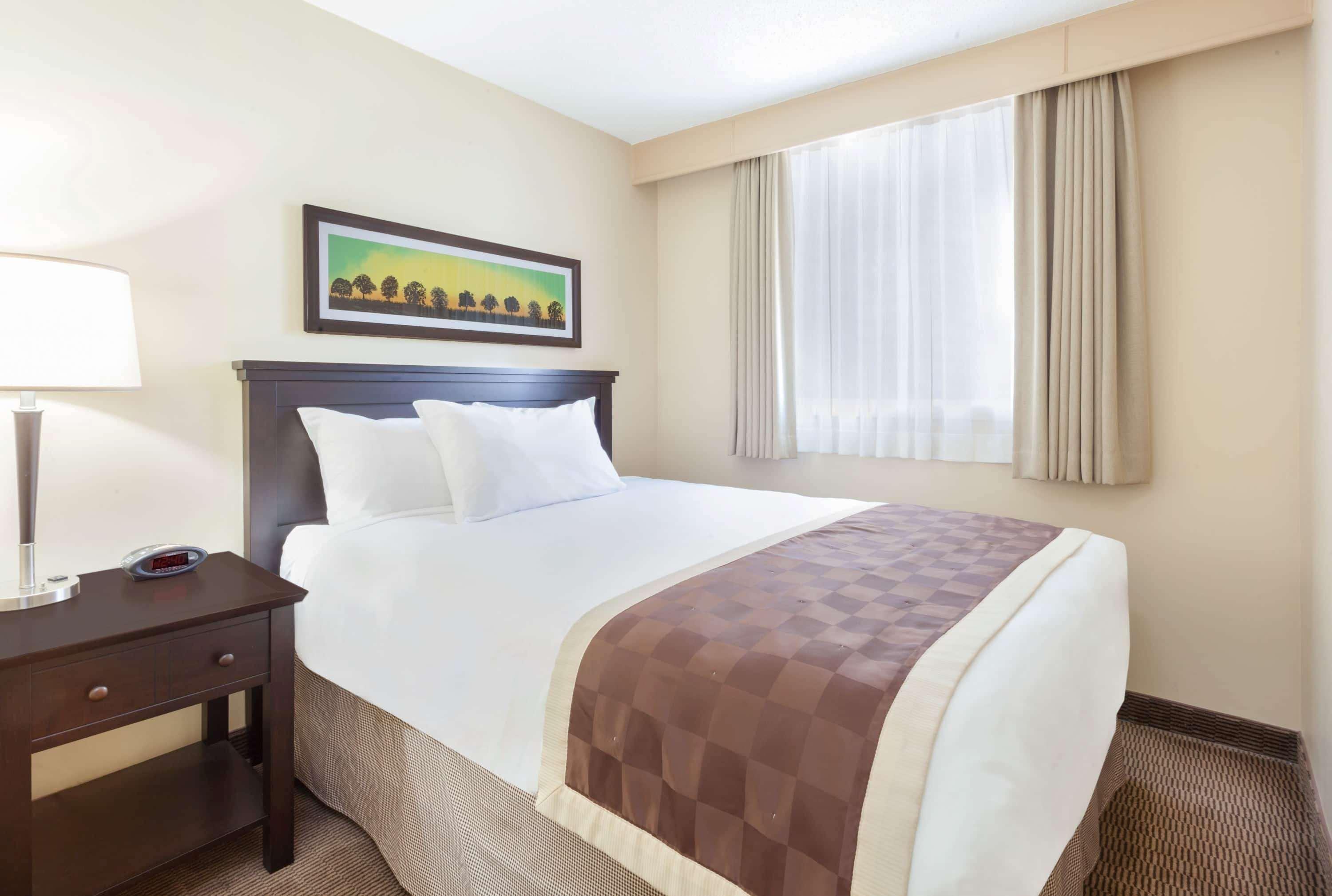 Baymont By Wyndham Red Deer Hotel Exterior photo