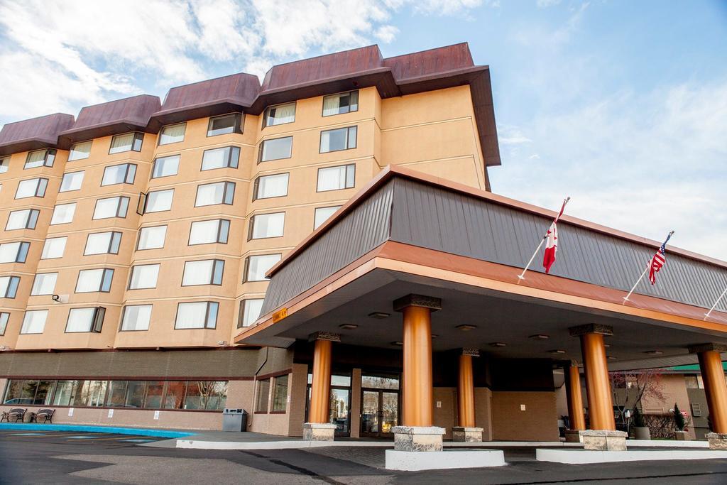 Baymont By Wyndham Red Deer Hotel Exterior photo