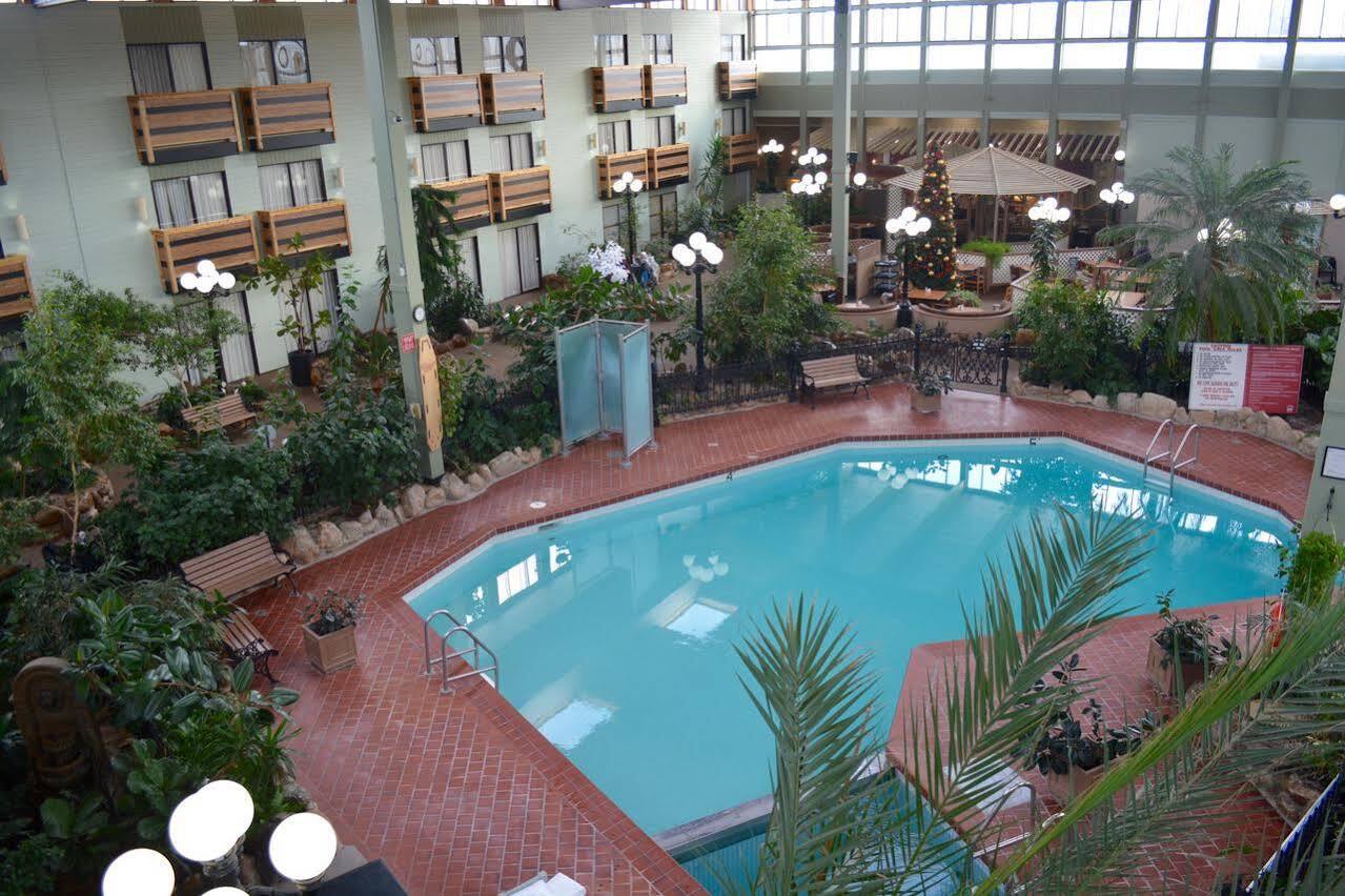 Baymont By Wyndham Red Deer Hotel Exterior photo